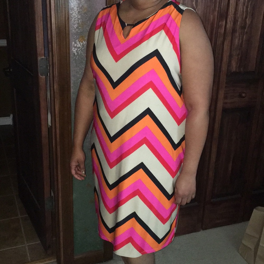 Sleeveless, Chevron design, multicolored dress